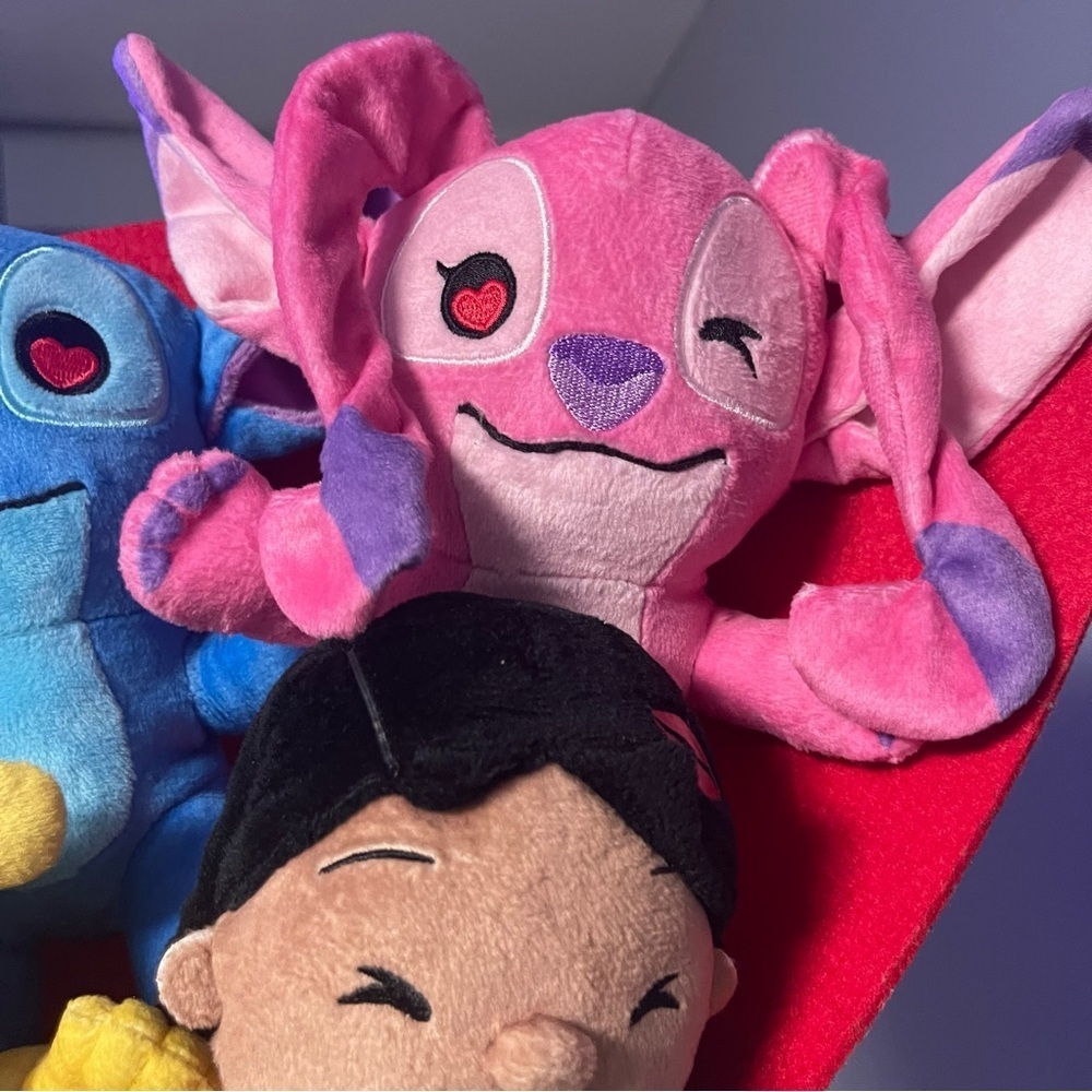 Disney Stitch & Friends Plush Valentine Day Gift Bouquet - Picture 5 of 15